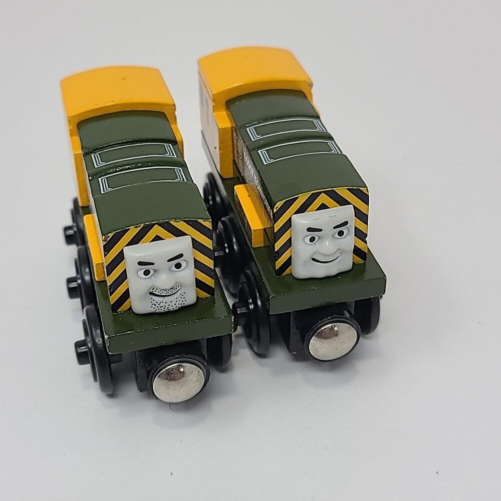 Thomas & Friends Wooden Railway Iron Bert Arry GUC 2002